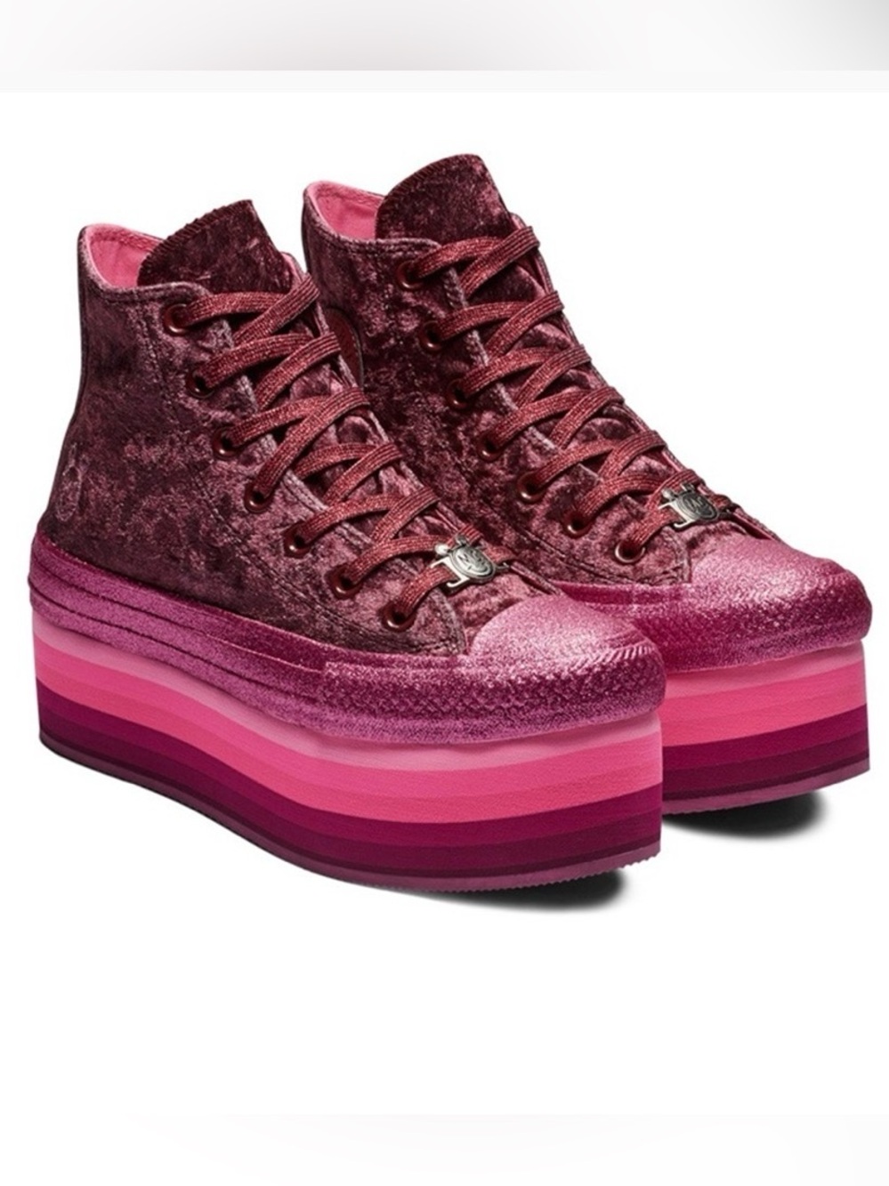 NWOT Miley Cyrus x Converse Glitter Platform High-Tops in Gradient Pink